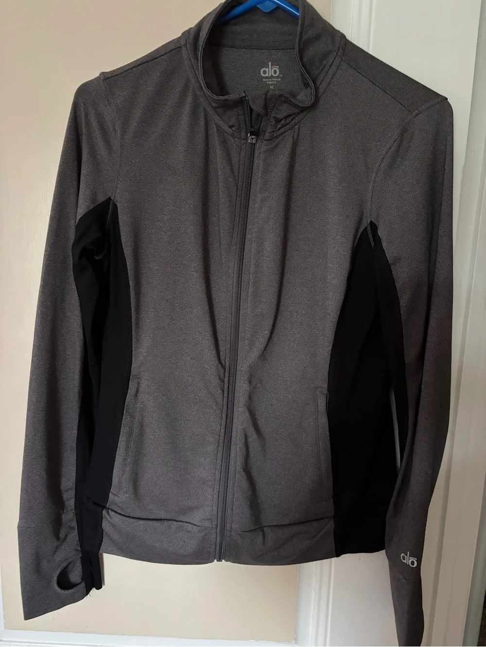 ALO Yoga Gray & Black Full-Zip Performance Jacket